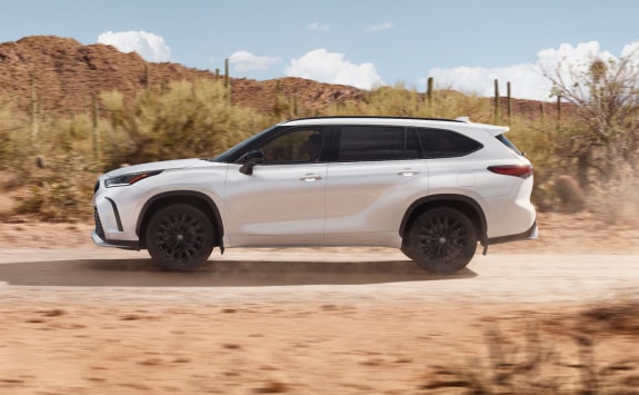 2024 Toyota Highlander | Peterson Toyota